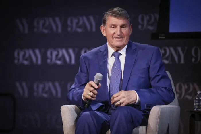 Joe Manchin says two-party system has ‘choked out’ independents, launches effort to elect more