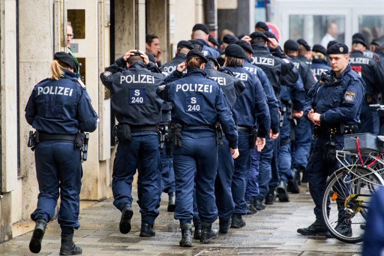 German police officers