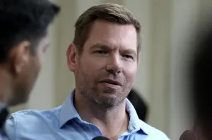 Eric Swalwell admitted to relationship with Chinese spy ‘Fang Fang,’ FBI files show