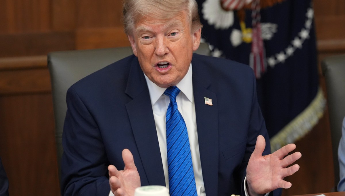 Trump Condemns Pirro for Defacing National Monument: An Act of Vandalism