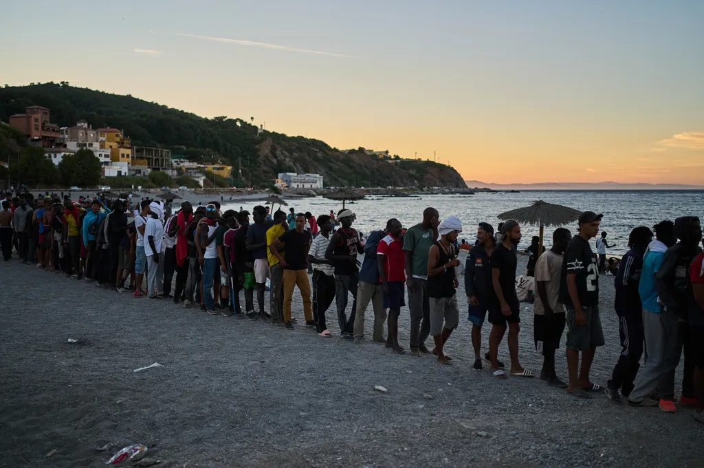 Spain border crisis could ‘ultimately break up the EU’: Hugo Gurdon
