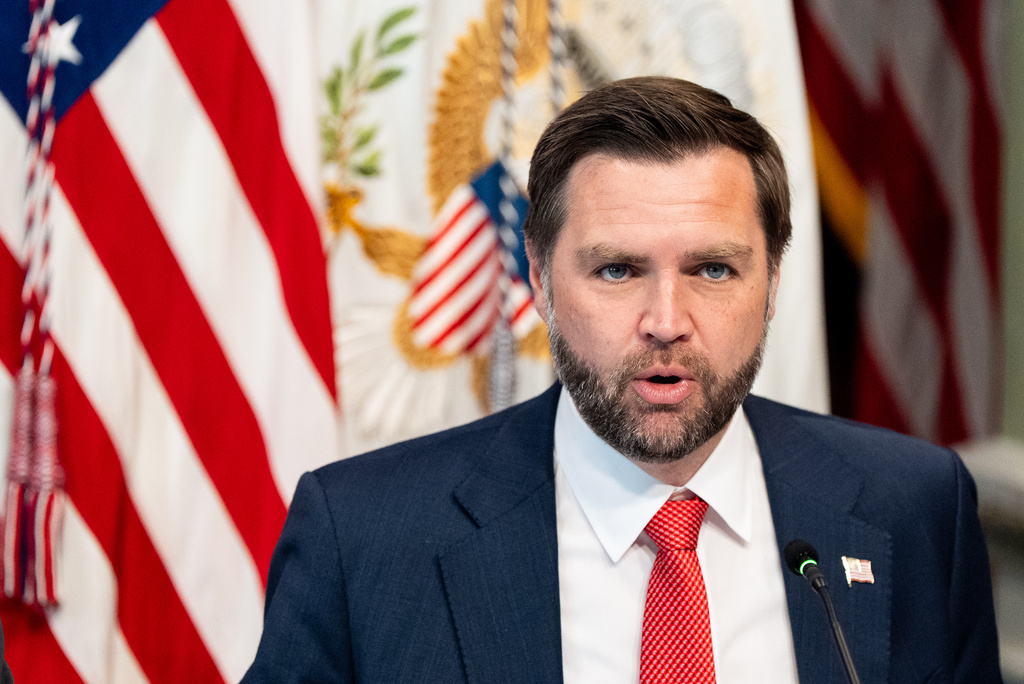 Burrito bash: Vance takes fat jab at conservative commentator Marc Thiessen