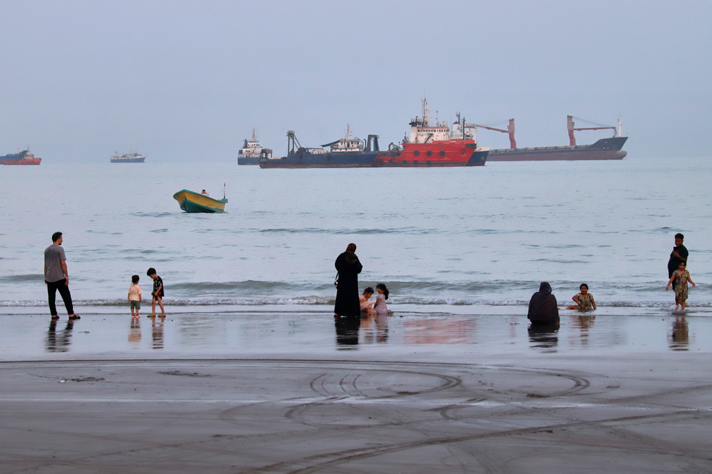 Keeping Strait of Hormuz toll-free is paramount concern for international bodies as Iran-Oman negotiations drag