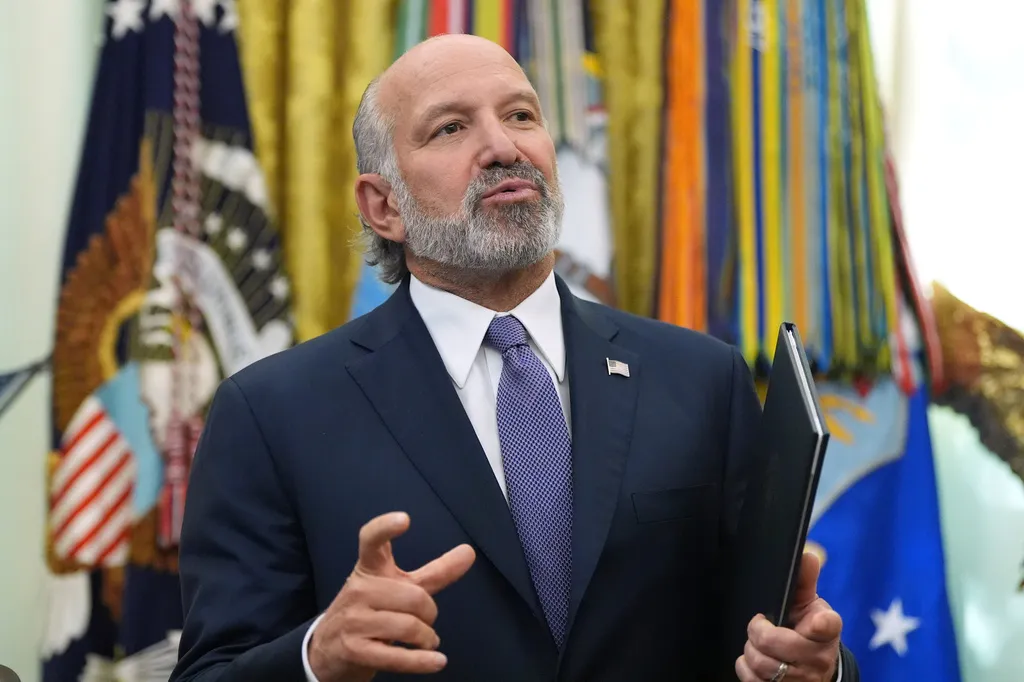 Lutnick stumps for Trump’s Kennedy Center rebrand outside key court hearing