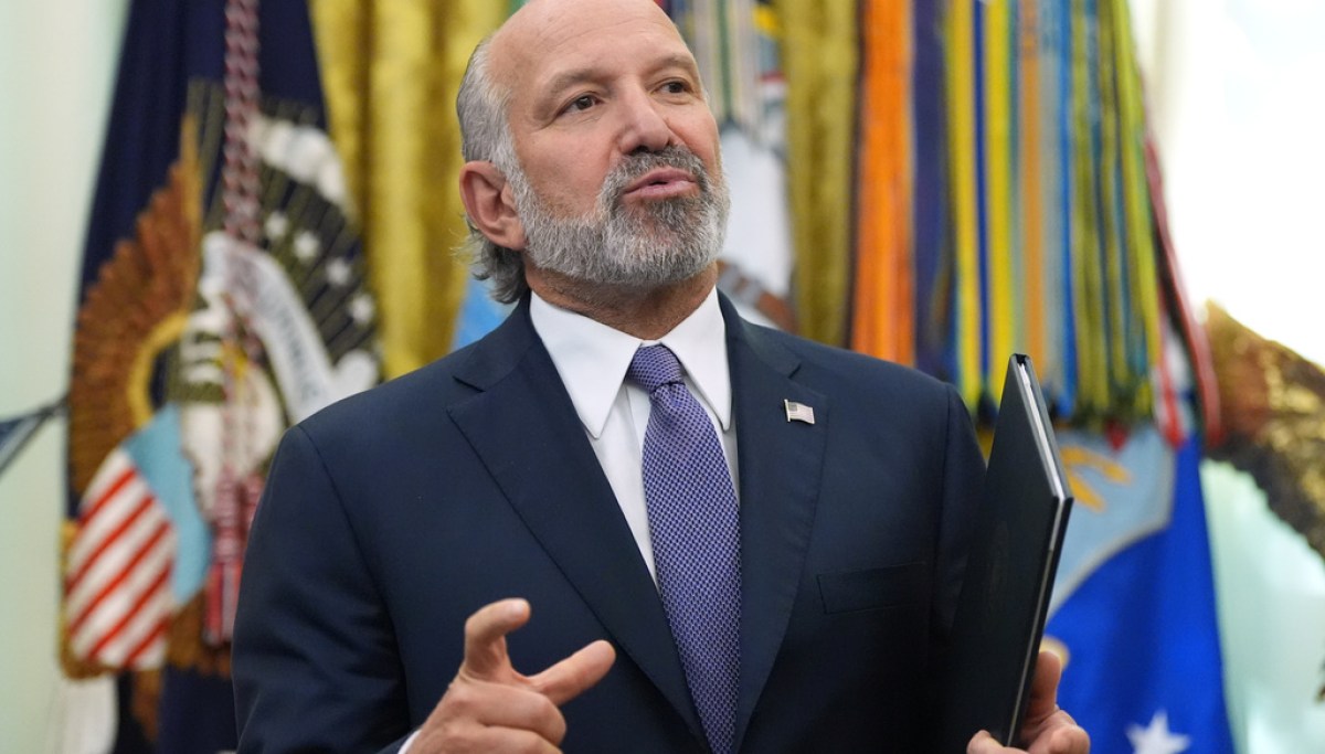 Lutnick stumps for Trump’s Kennedy Center rebrand outside key court hearing