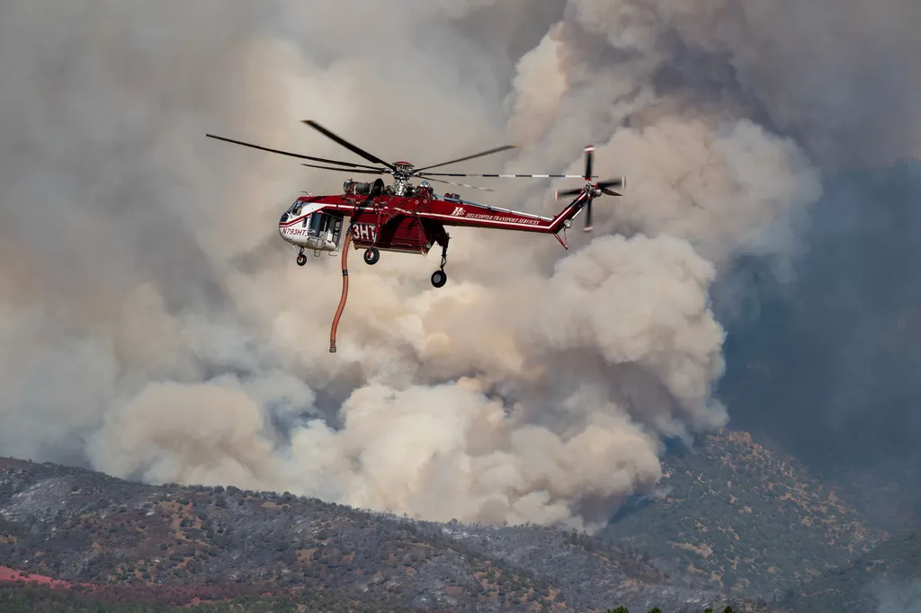 Pilots of helicopter that crashed while fighting wildfire in Utah are dead, officials say