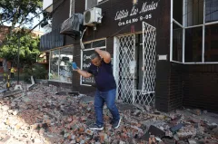 Strong 7.4 magnitude earthquake strikes Colombia and neighboring Ecuador