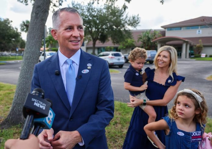 Jolly winning independents as he battles Donalds for Florida governor’s mansion