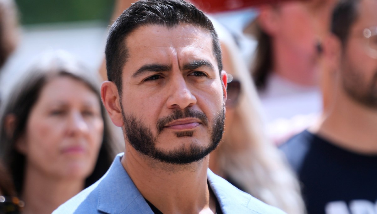 El Sayed gets slammed from the Right and the Left as he refuses to staunchly disavow Piker