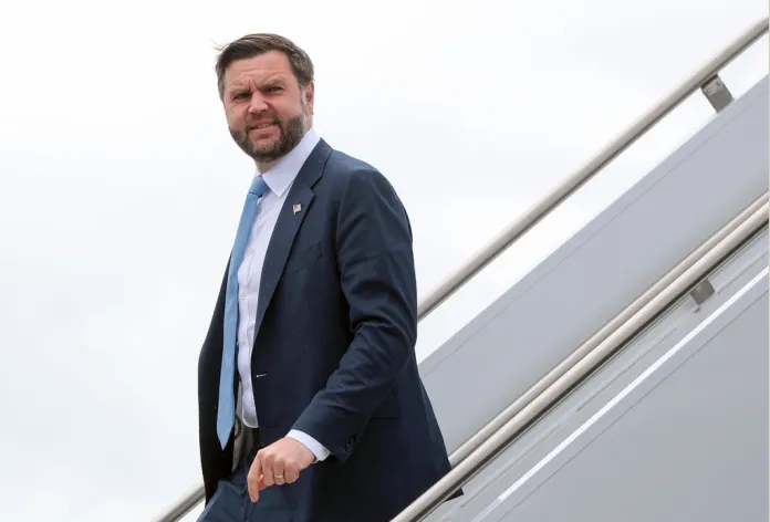 Vance praises Susan Collins despite skipping his Maine event Vance praises Susan Collins despite skipping his Maine event