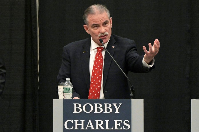 GOP nominee for Maine governor supports ICE at polling sites GOP nominee for Maine governor supports ICE at polling sites