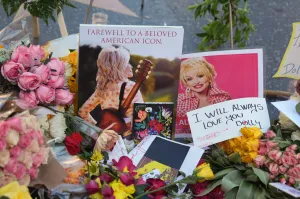Nashville airport could be renamed in honor of Dolly Parton