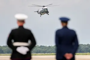 Marine One pilots knew about communication issues before close-call incident, NTSB says