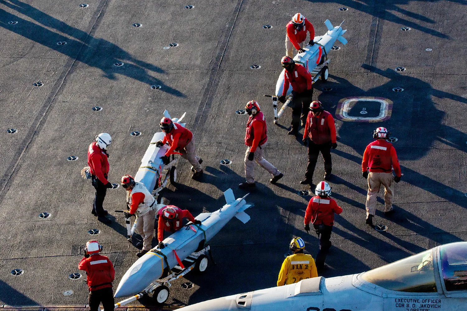 Navy disciplines sailor who jumped off long-deployed USS Abraham Lincoln: Report