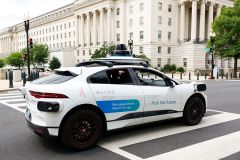 What happens when robotaxis meet motorcades in DC? The mother of all traffic jams, says AI expert