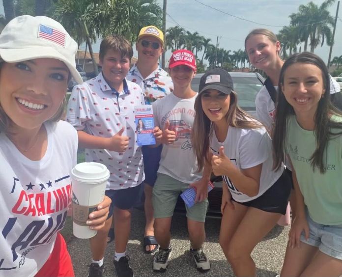 Catalina Lauf with Florida voters (Courtesy of @catalinalauf/Instagram).