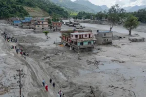 Death toll rises in Nepal-China border disaster as lake poses new flood threat