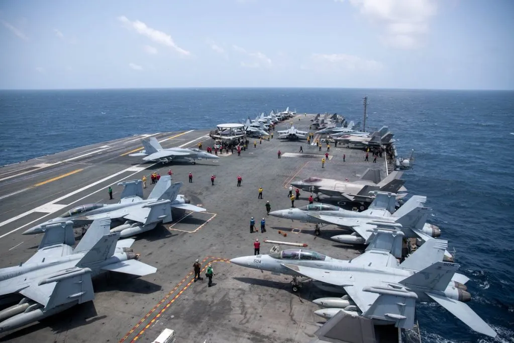 USS George Washington arrives in Middle East