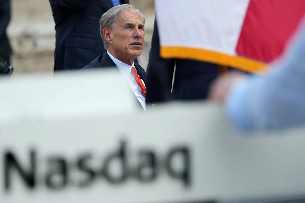 Abbott appeals to Duffy to probe ‘illegal’ Islamic washing stations at Texas airports