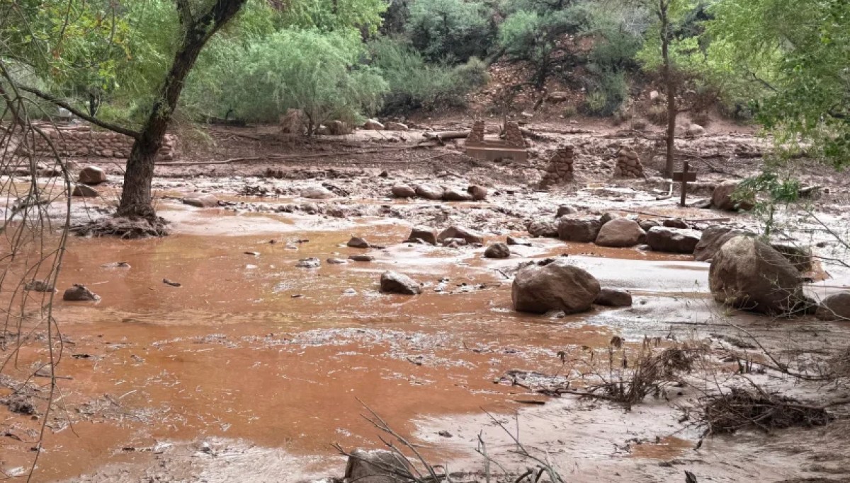 Grand Canyon flash flood leaves 1 dead and several missing or unaccounted for, park service says