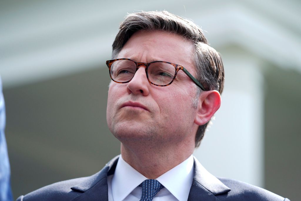 House Republicans split over leaving Washington early for campaign trail