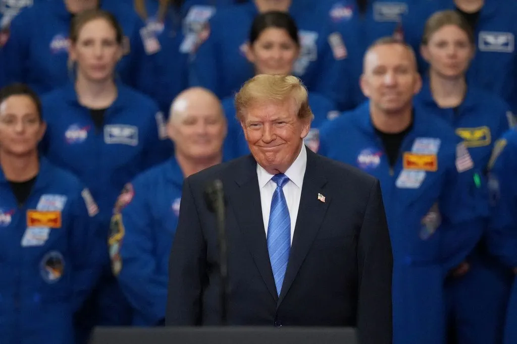 Trump signs executive order creating US Space Academy