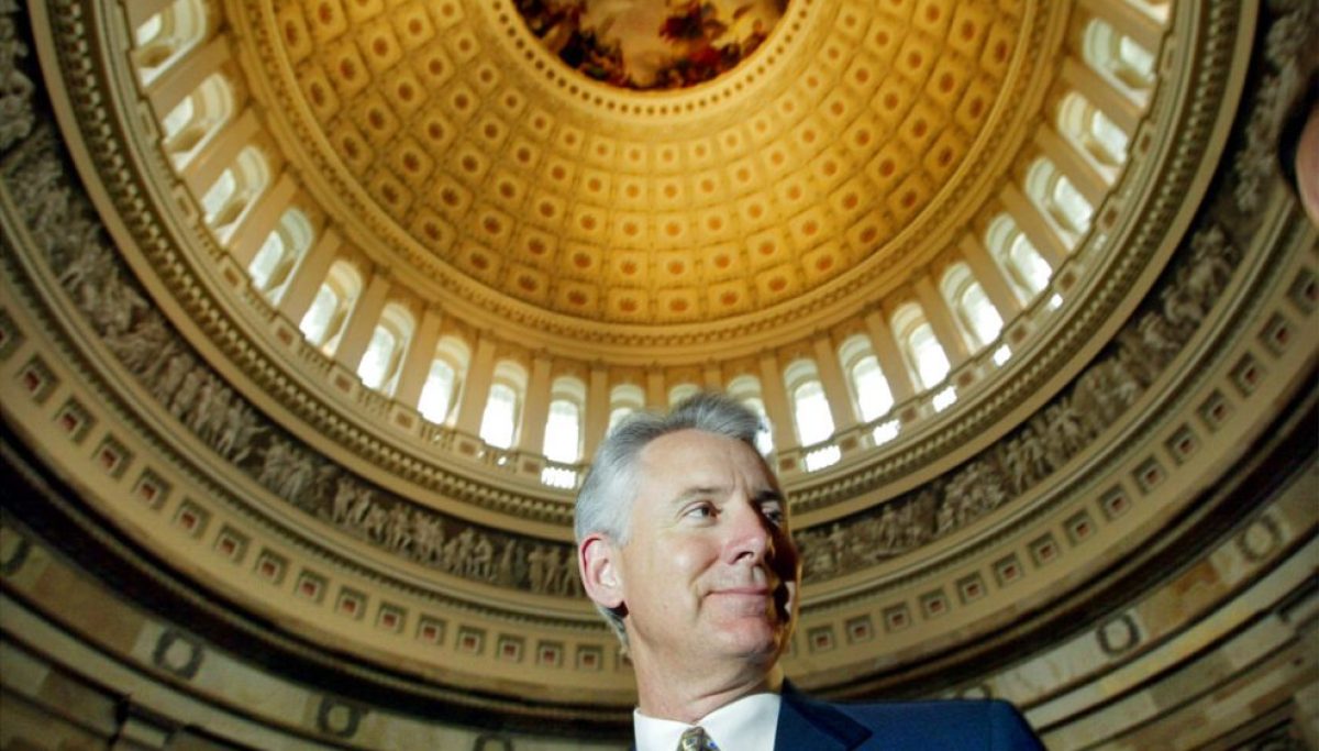 Former Republican governor backs Democrat over Marshall in Kansas Senate race