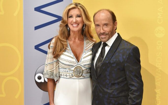 White House nominates Lee Greenwood’s wife to be next Barbados ambassador