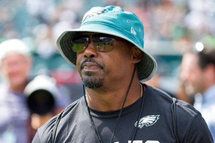 NFL demands DHS remove promo featuring ex-Eagles star Brian Dawkins
