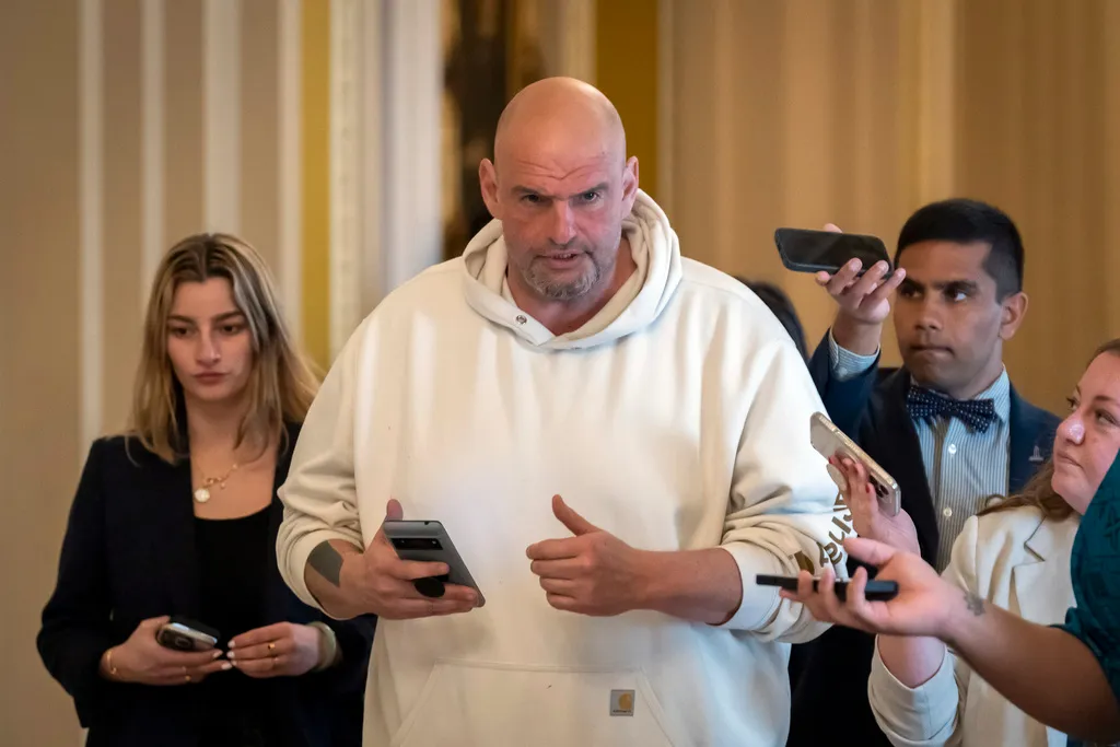Fetterman yells at reporter over party loyalty question: ‘I’m not going to be a Republican!’