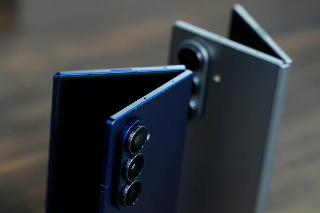 washingtonexaminer.com - Eric Wargotz - Your $2,000 phone is being safety-tested with 1996 radiation science