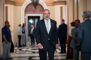 Andy Harris defends prosecution threat against student journalist