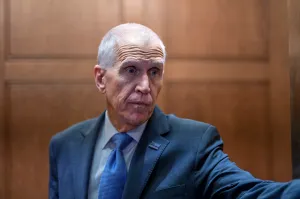 Centrists warn pushing Paxton over Cornyn was mistake as Talarico sustains lead