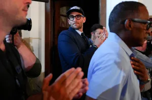 Hasan Piker cheered Hamas. Abdul el Sayed handed him the mic