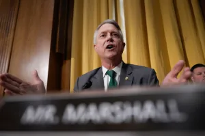 Kansas Republicans buck Trump over threat to blacklist Canadian jets