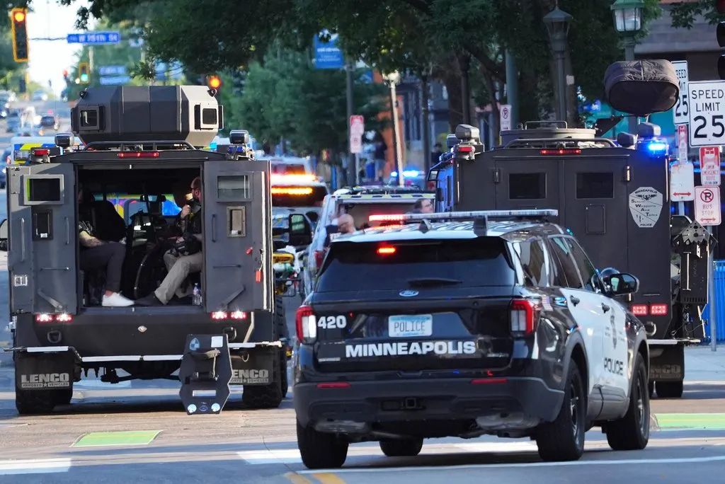 Two dead and three officers injured in Minneapolis shooting