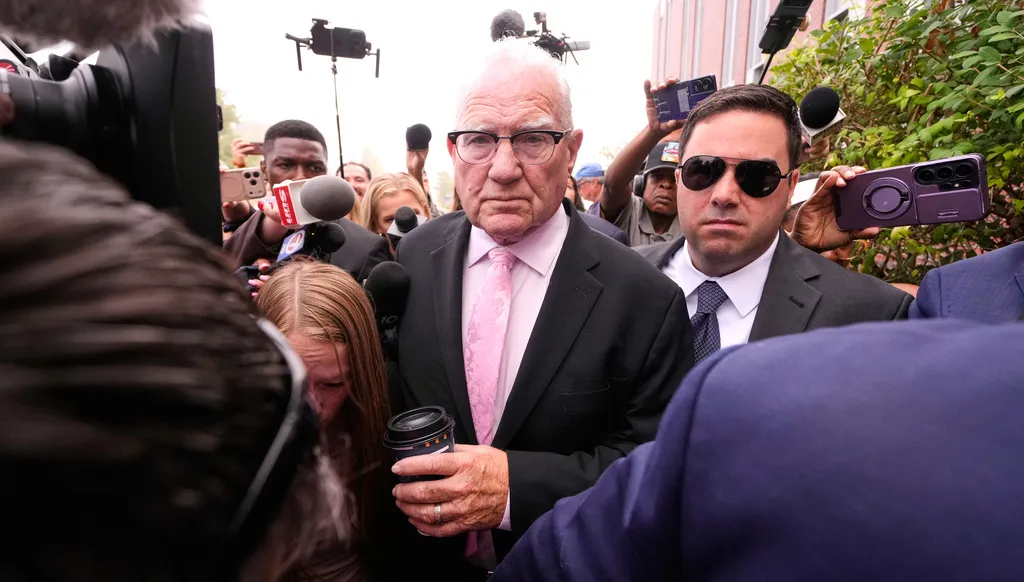 Lindsay Clancy’s attorney makes plea for pardon from Trump