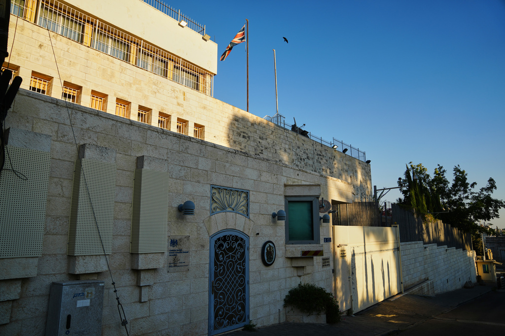Israel closes UK Consulate and expels British aid workers in retaliation for trade restrictions