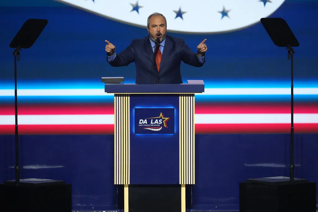 Midterm convention suffers an early ‘L’