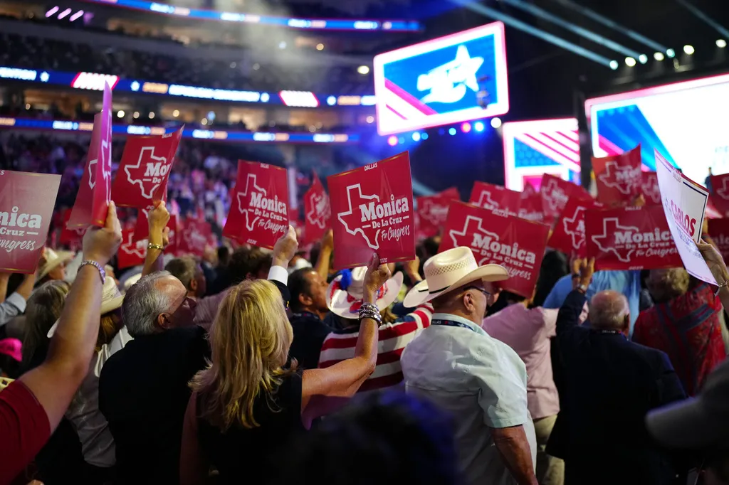 Trump faces 2026 warning as Hispanic Republicans split on immigration policy