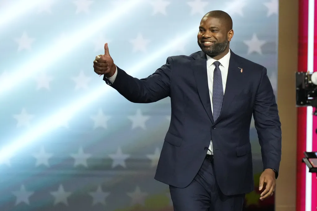 Byron Donalds leads David Jolly by 8 points in latest Florida governor poll