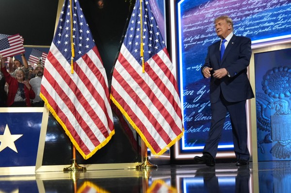 Trump lays out agenda if Republicans win midterm elections