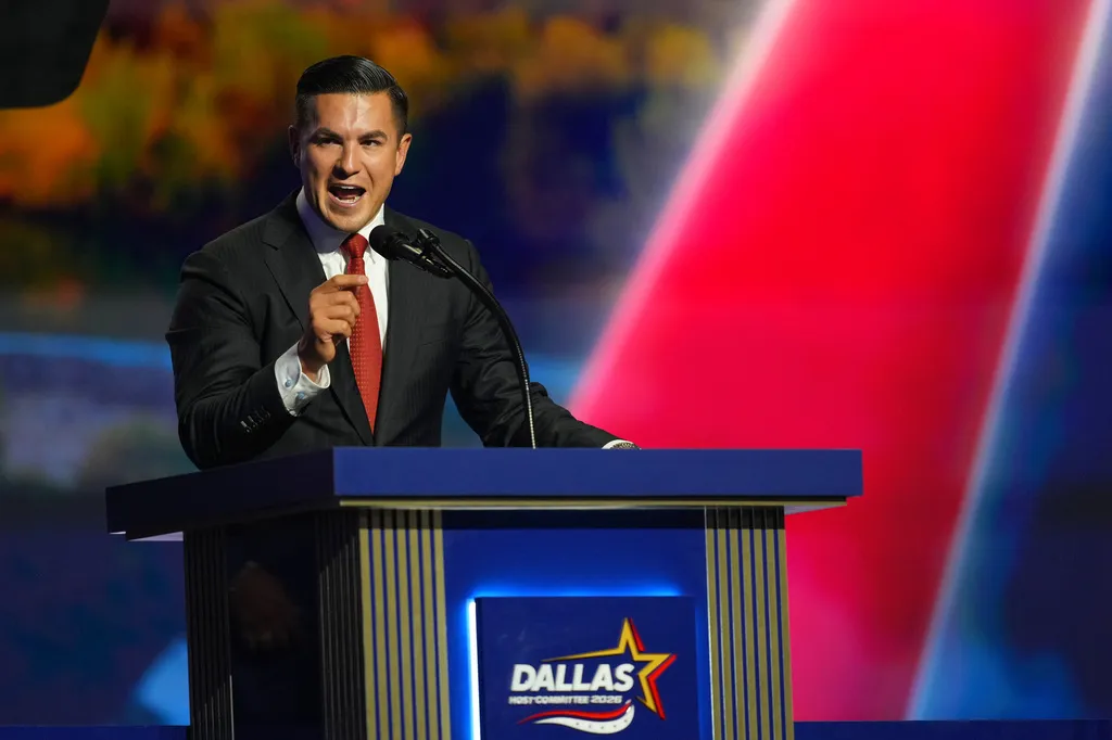 washingtonexaminer.com - Hailey Bullis - The GOP is betting culture will outweigh economic pain for voters this November