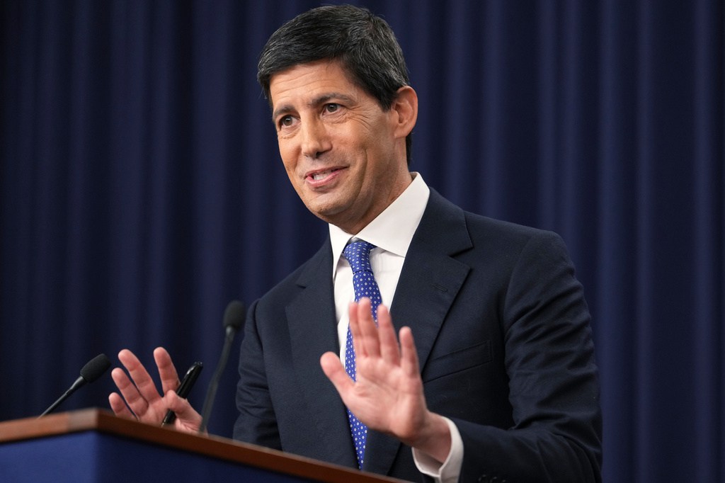 WATCH LIVE: Fed Chair Kevin Warsh speaks after interest rate decision