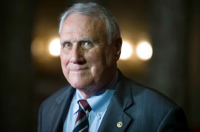 Jon Kyl, 1942-2026