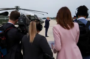 Trump official calls for administration boycott of Fox News