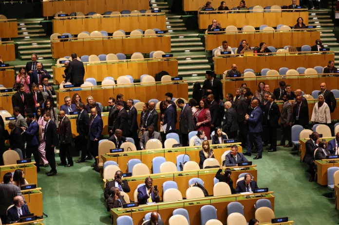 Delegates leave UN general assembly as Netanyahu begins speech