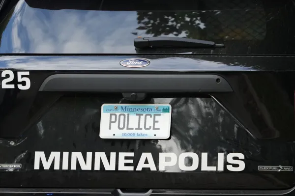 Police arrest former ‘violence interrupter’ from taxpayer-funded group for allegedly selling drugs