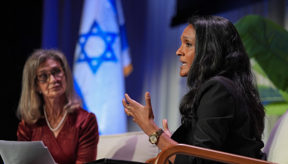 Bass splits from progressive rival on Israel in LA mayoral race