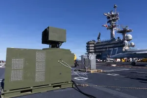 Head of the Navy wants to resolve the air-defense math problem with lasers